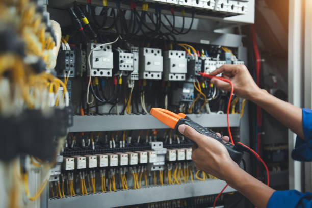 Best Commercial Electrician Services  in Jeanerette, LA